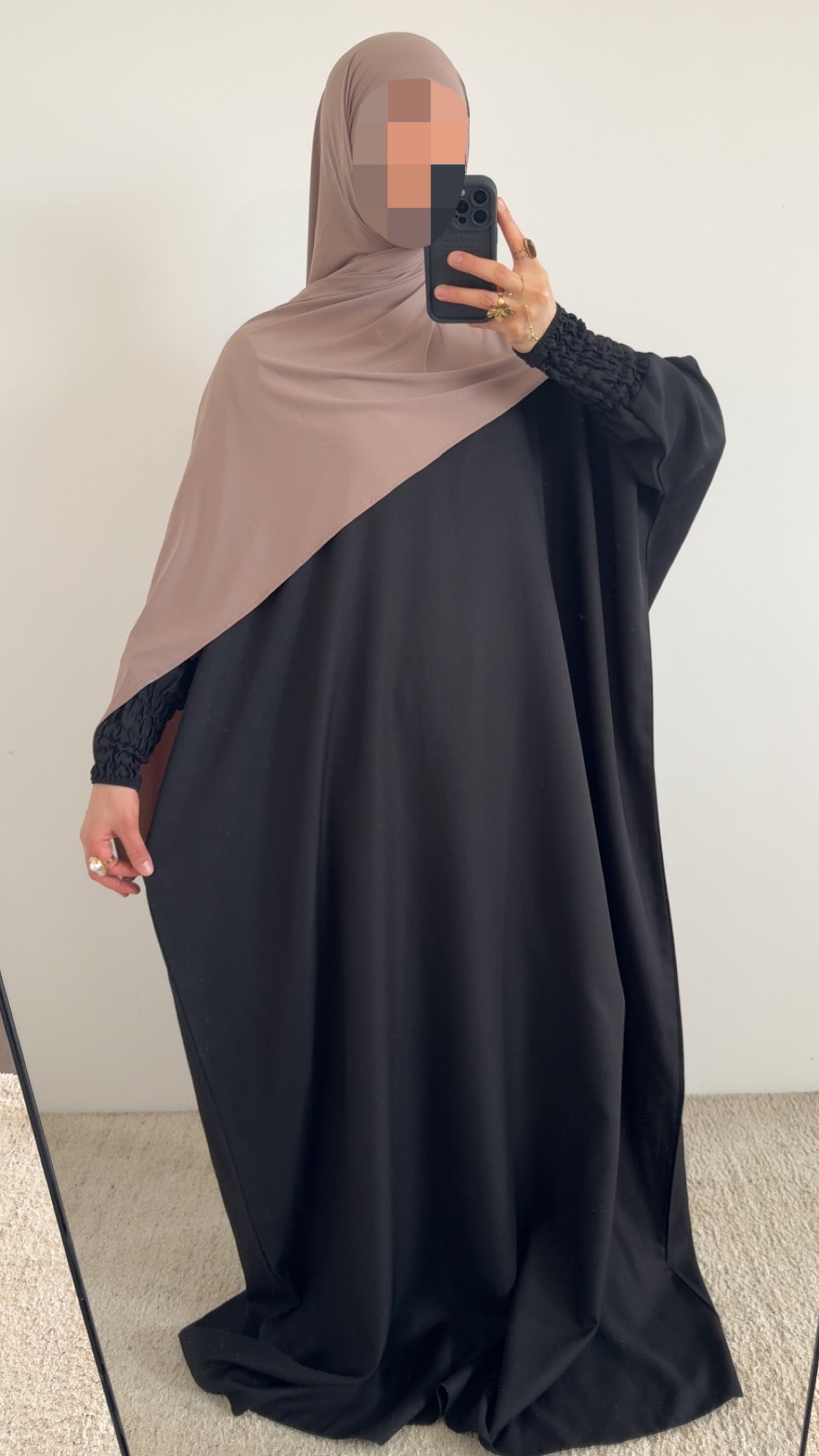 Abaya Souk tall